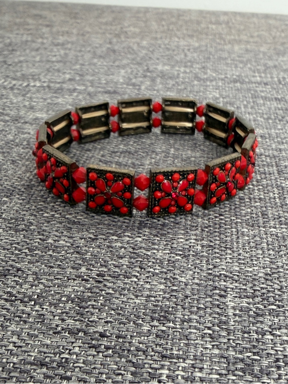 Vintage Red Bead Antique Gold Square Tile Stretch Bracelet Faux Gemstone 8 Inch